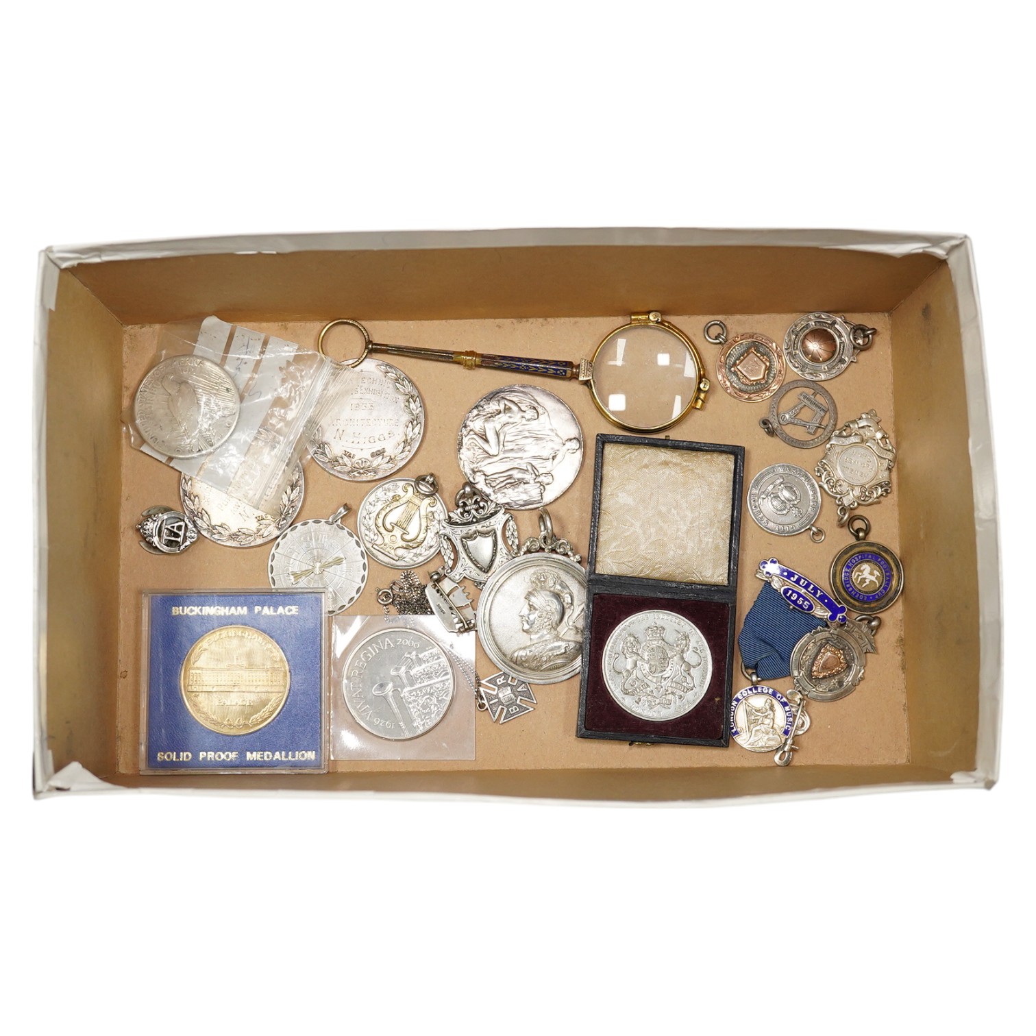 A group of commemorative silver medals, including three Polytechnic students exhibition 1932/3, a Victorian Edinburgh Academy Fencing medal, eleven further silver medals, a cased Great Exhibition of the Industry of All N